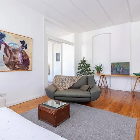 Bright Charming 1-bed Home-heart Of Taksim! #365 イスタンブール
