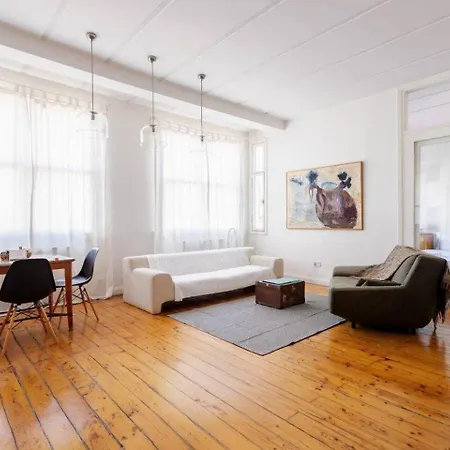 Bright Charming 1-bed Home-heart Of Taksim! #365 Appartement Istanboel